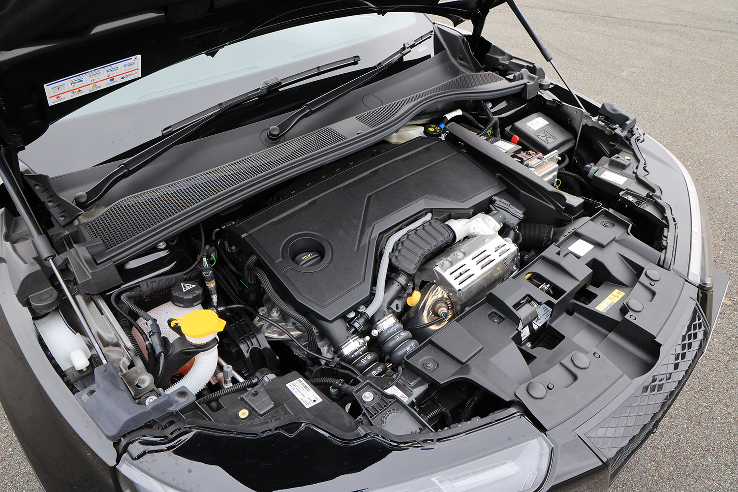 520馬力のFRハイパフォセダンとＢセグコンパクトSUV「ジュニア」それぞれの存在意義 〜 画像34