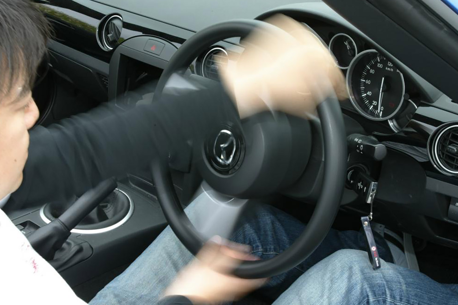 ステアリング操作