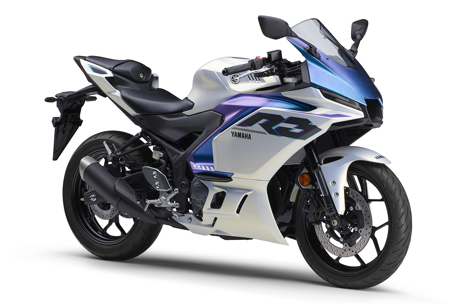 「オートカラーアウォード2025」のグランプリに選ばれたヤマハYZF-R3／YZF-R25 〜 画像1