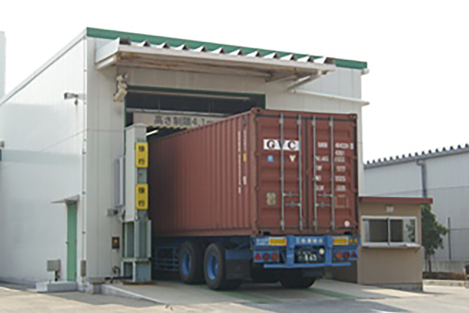 コンテナを検査するための大型X線検査装置 〜 画像6