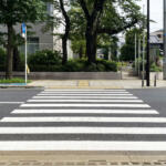 歩行者が渡ろうとしていたら停車……だけじゃない！　「違反だらけ」の信号のない横断歩道のルールをキッチリ確認!!