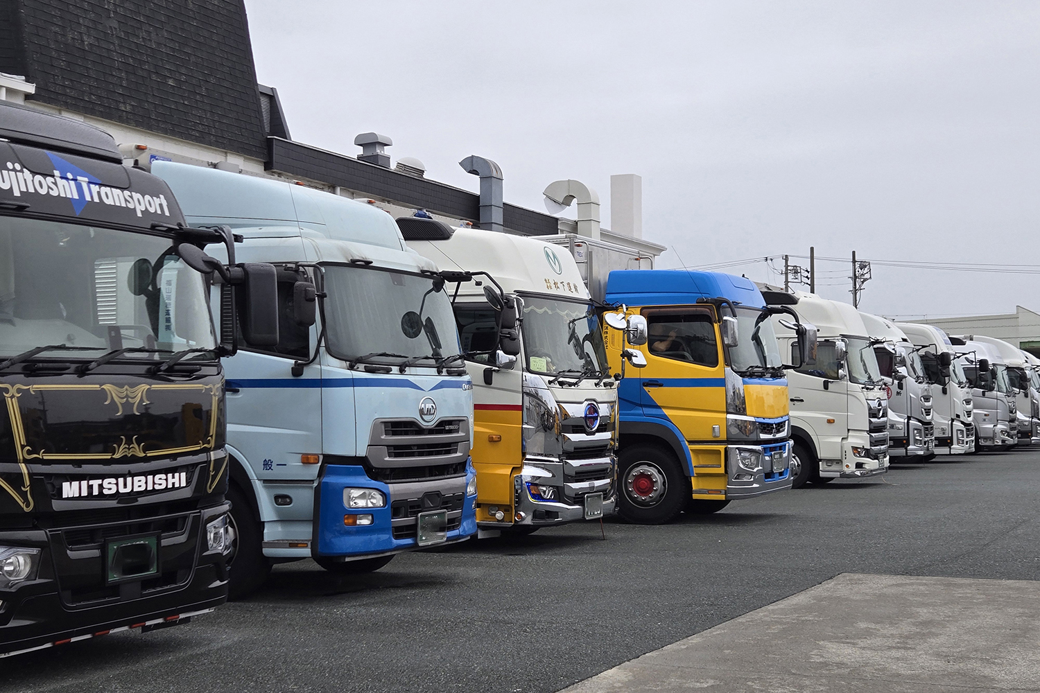 浜松TSに停められたトラック