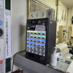 【画像】食堂はガッツリ系！　お風呂に宿泊にゲーセンまで!!　一般人も入れる「トラックステーション」に潜入したら楽しすぎた 〜 画像4