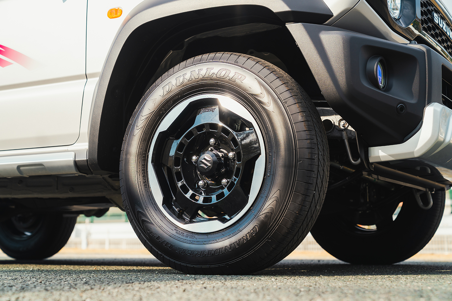 スズキ・ジムニーシエラ「クラギースタイル」のスチールホイール