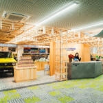 【画像】カスタムはしたいけど安心もほしい……だったら純正！　もっとジムニーが楽しくなる純正スタイル「クラギー」が登場したので歴史館と合わせて見に行ってきた 〜 画像73