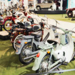 【画像】カスタムはしたいけど安心もほしい……だったら純正！　もっとジムニーが楽しくなる純正スタイル「クラギー」が登場したので歴史館と合わせて見に行ってきた 〜 画像86