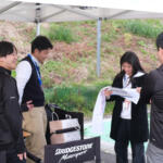 【画像】タイヤをテーマに学生とメーカーが本音で語り合える！　フォミュラジムカーナにブリヂストンが協賛するなるほど事情 〜 画像8