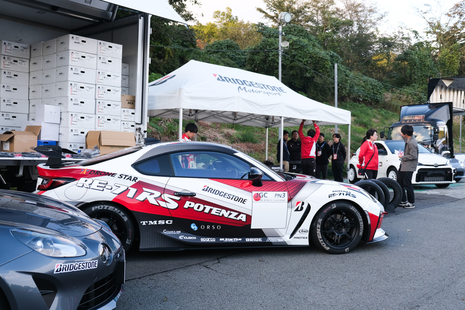 フォーミュラジムカーナに「ブリヂストン」が協賛する理由