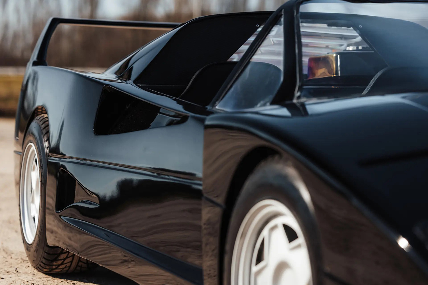 フェラーリF40を精巧に再現したキッズカー「F-Racer Junior」 〜 画像22