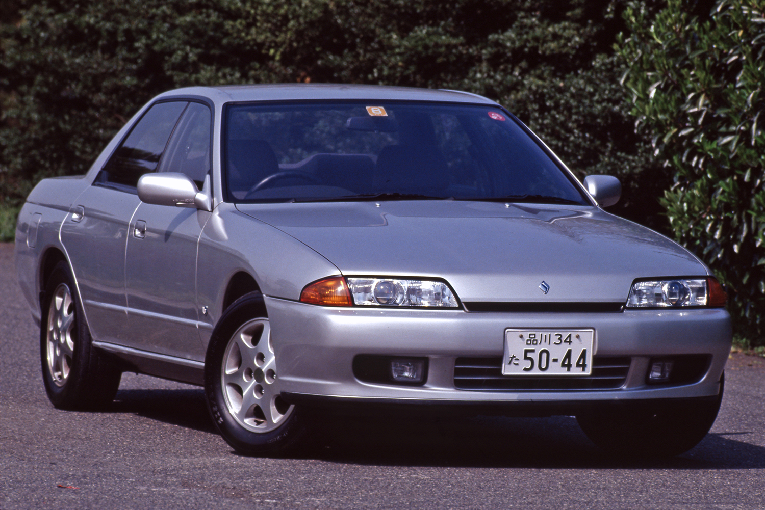 8代目日産スカイラインのフロントスタイリング