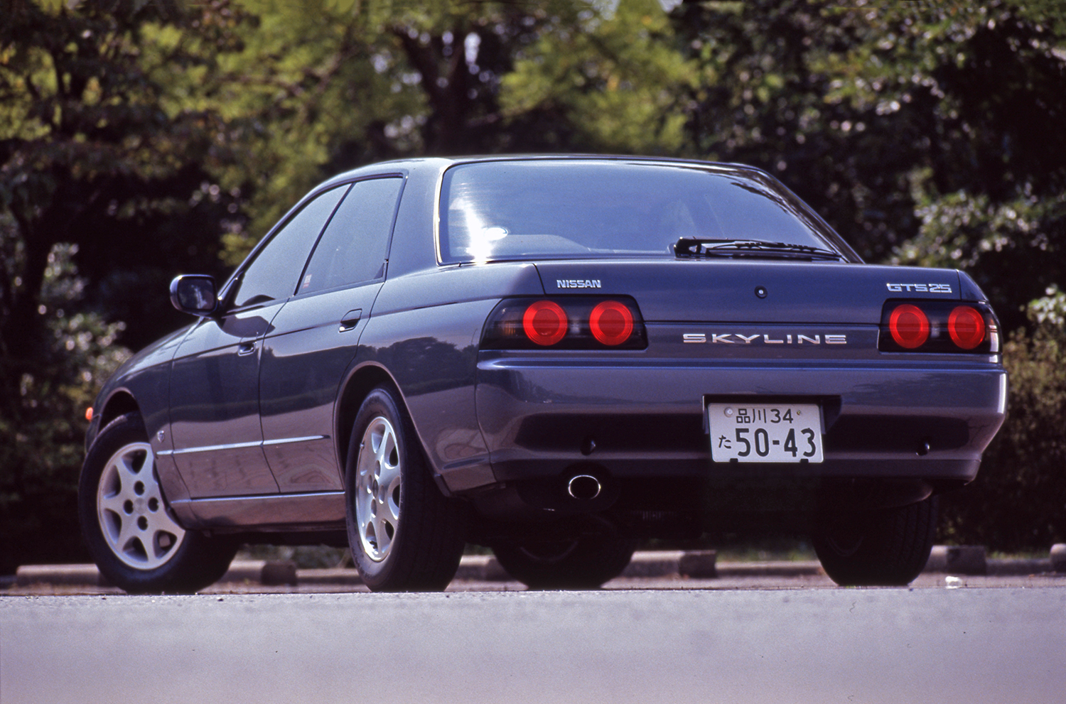 8代目日産スカイラインのリヤスタイリング