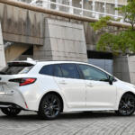 【画像】２リッターハイブリッドにGRスポーツだと？　サイズもデカいし日本とは違う欧州仕様のカローラがうらやましいぞ！ 〜 画像2