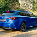 【画像】２リッターハイブリッドにGRスポーツだと？　サイズもデカいし日本とは違う欧州仕様のカローラがうらやましいぞ！ 〜 画像18