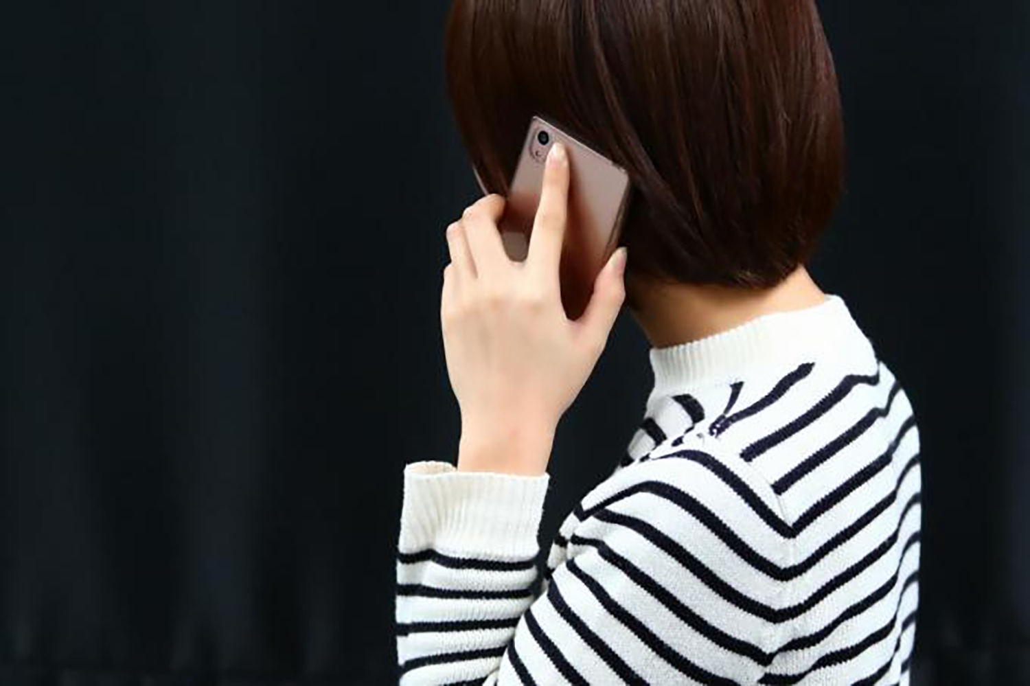 電話対応のイメージ 〜 画像6