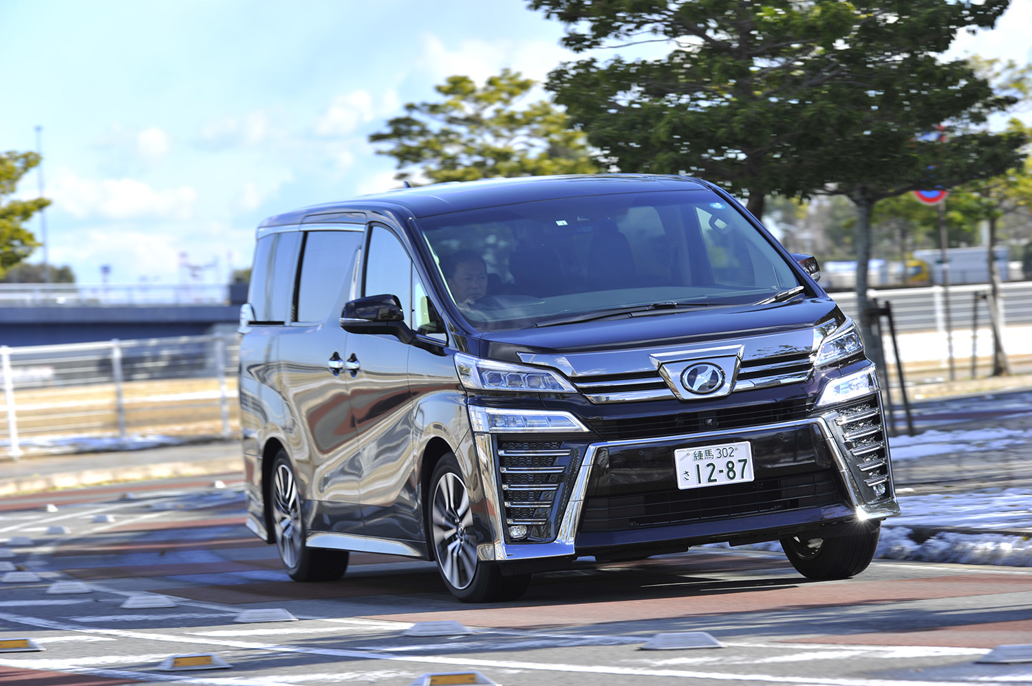 いま先代後期アルファードが「買い」といえる理由 〜 画像5