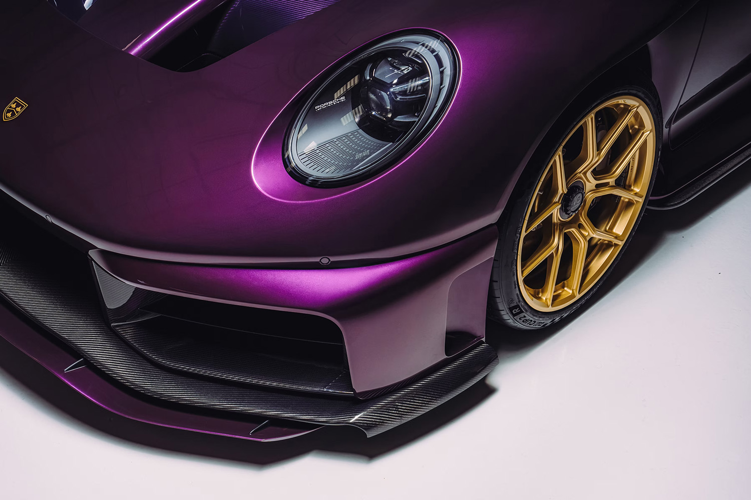 伝説の「911 GT1」を公道に解き放つ！　RMLが生み出す限定39台の狂気のハイパーカー「GTH」