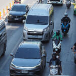 【画像】アルファード＆レクサスLMの人気がヤバい！　タイで「コミューター」の顔面整形が流行っていた!! 〜 画像6