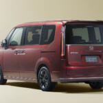 【画像】充実装備に初代オマージュのアクセントも！　ホンダ・ステップワゴンに「30周年特別仕様車」が登場 〜 画像1