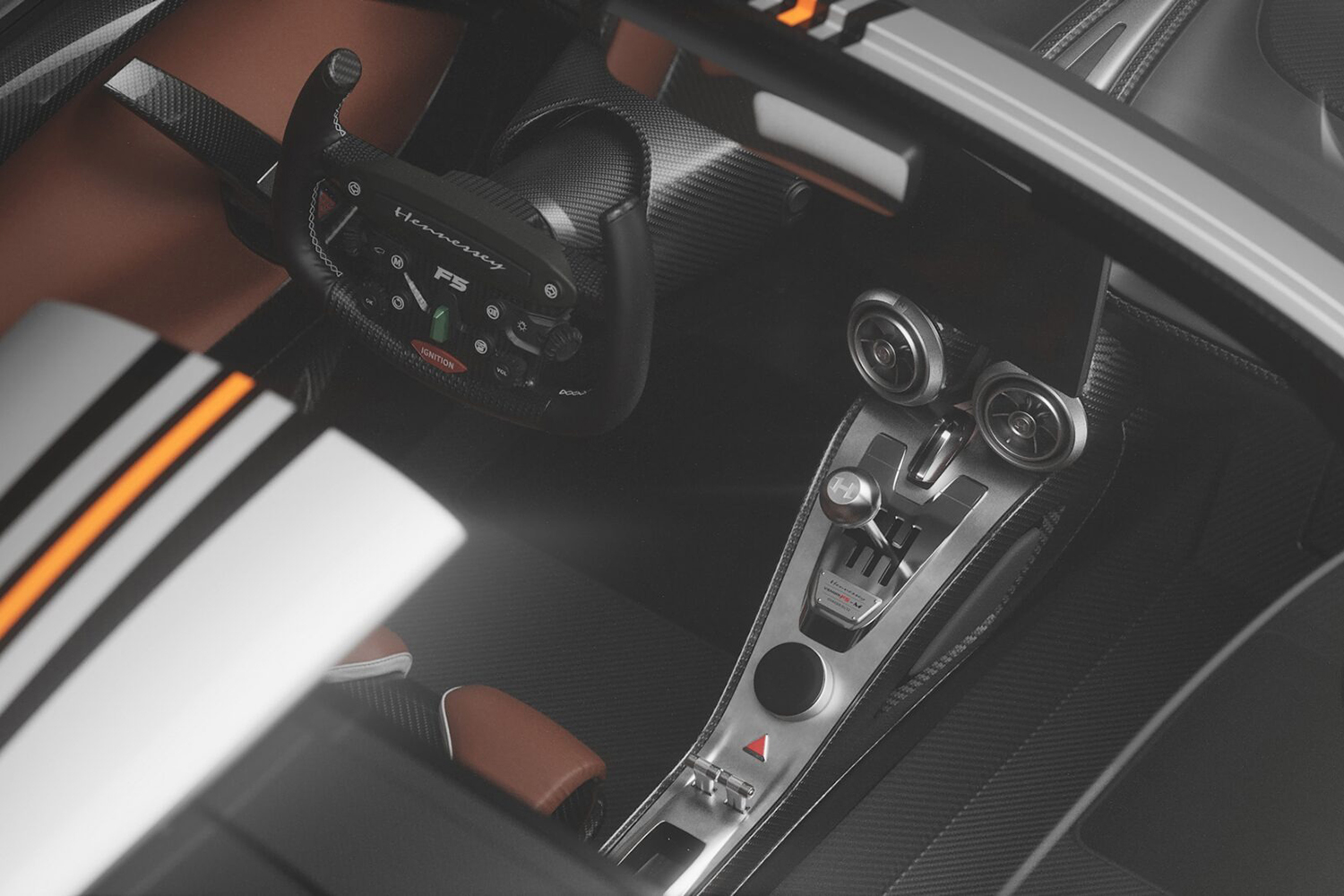 ヘネシー・ヴェノム F5-M ロードスターのインテリア