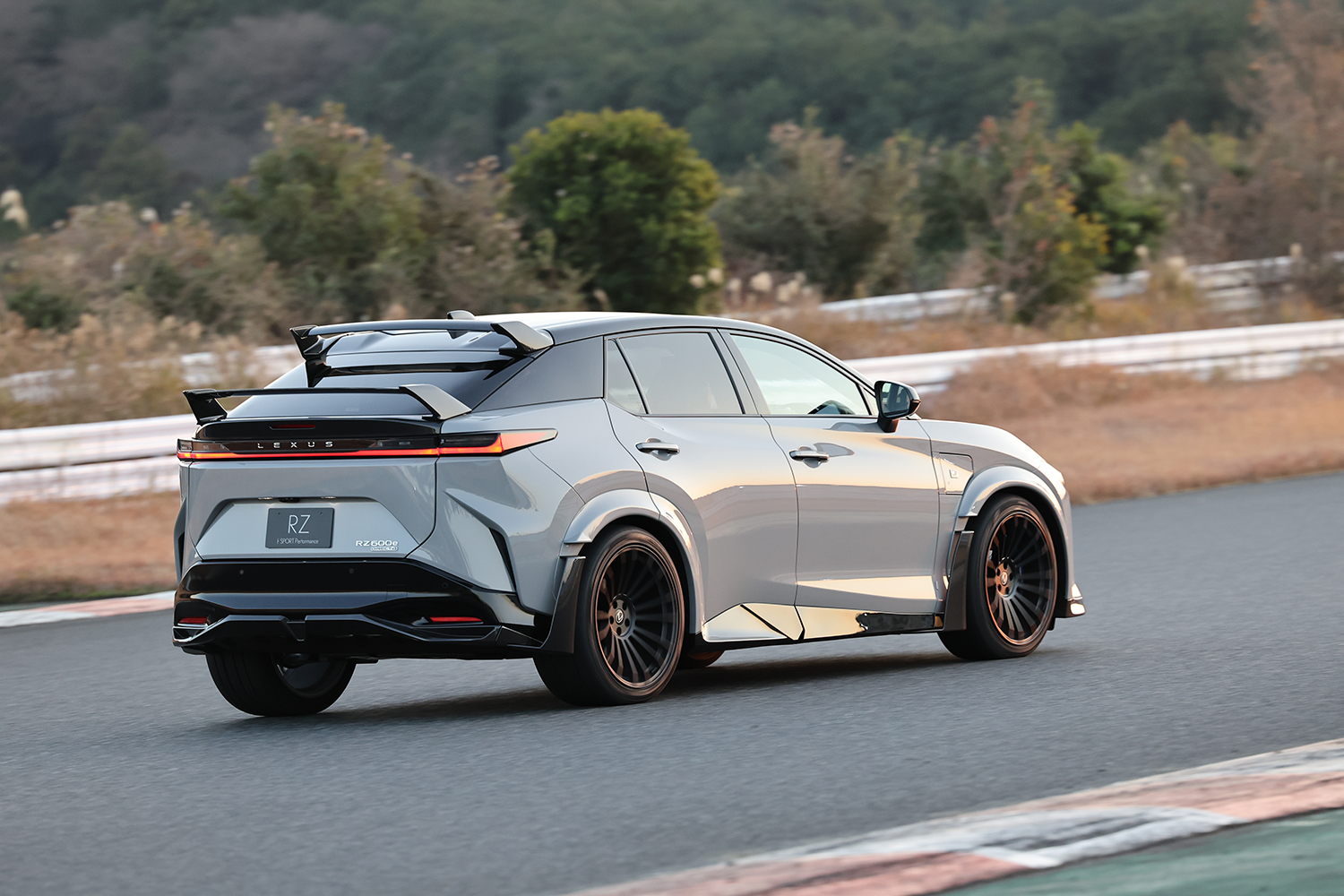 新型レクサスRZに橋本洋平が試乗 〜 画像34