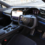 【画像】【試乗】ステア・バイ・ワイヤ採用車にエアロバリバリのスポーツモデルまで！　イマドキのクルマが物足りないなら「新型レクサスRZ」に乗るしかない 〜 画像43