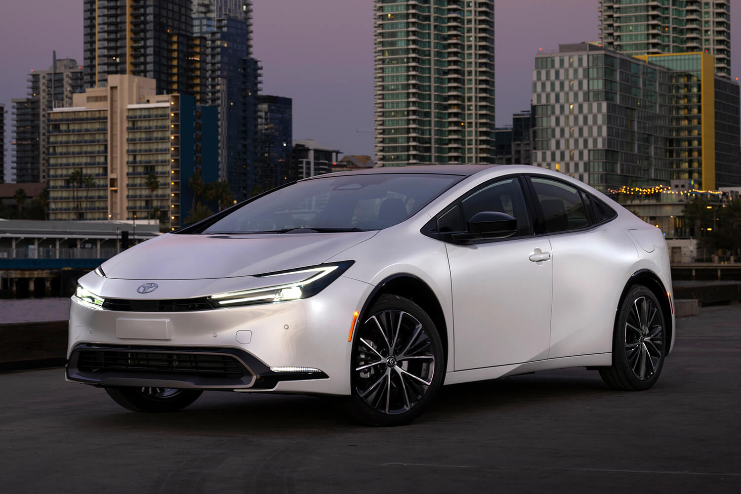 トヨタ・プリウスのフロントスタイリング 〜 画像26