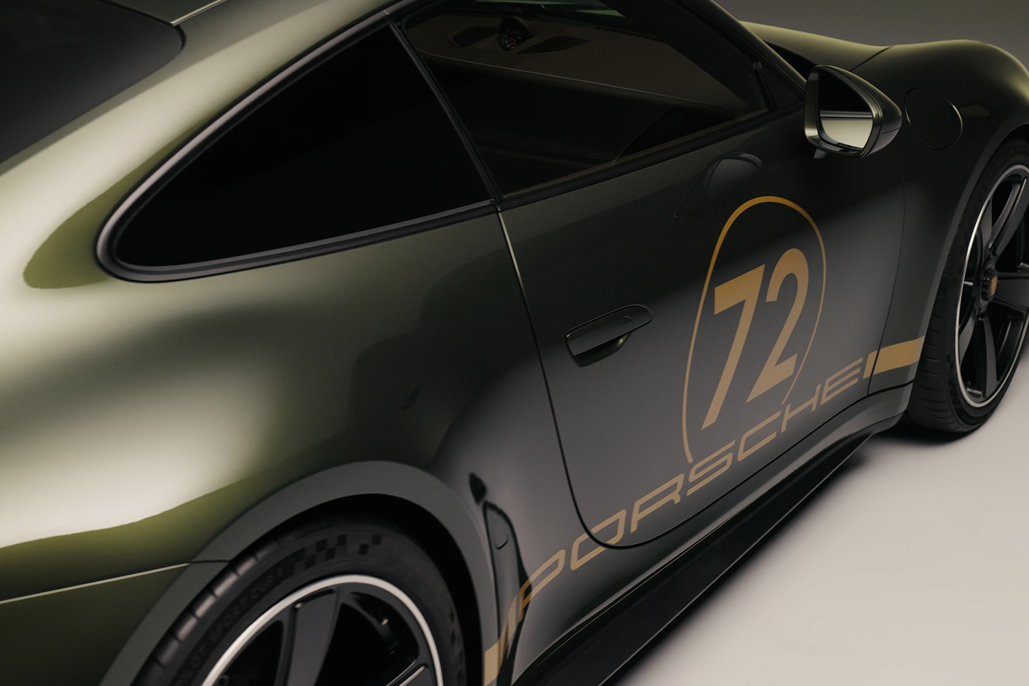 ポルシェ911GT3 90 F.A.ポルシェが90台限定で登場