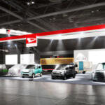 軽トラが「輪投げの的」になる!?　ダイハツが「東京オートサロン2026」にもち込む「暮らしがおもろくなる」クルマとは