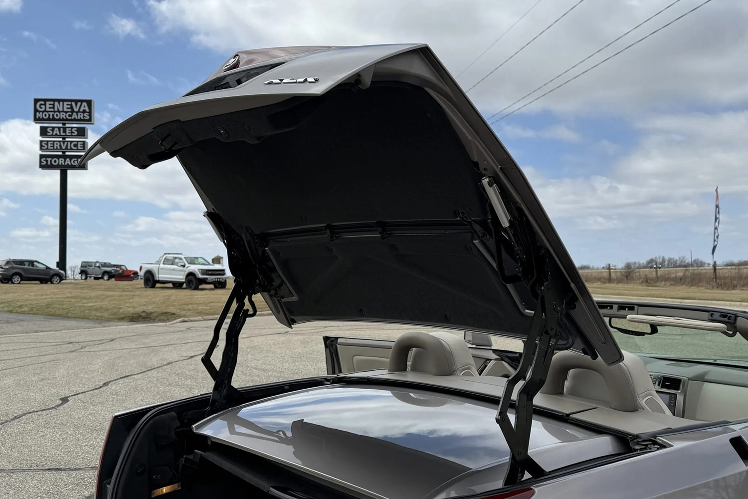 キャデラックXLRのルーフ開閉