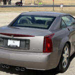 【画像】街中の注目度では間違いなく勝っていた！　メルセデス・ベンツSLのガチライバル車「キャデラックXLR」はもっと評価されていいクルマ!! 〜 画像20