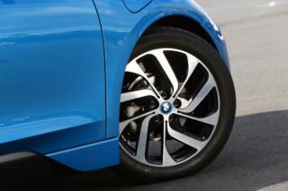 EVの普及で広がる「大径・幅が細い」タイヤの狙いとは