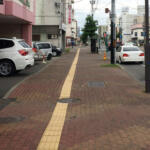 【画像】点字ブロックは視覚障がい者にとって文字どおり生命線！　「世界点字デー」の今日考えたい「ドライバー」も無関係じゃない点字ブロックの大切さ 〜 画像2