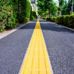 【画像】点字ブロックは視覚障がい者にとって文字どおり生命線！　「世界点字デー」の今日考えたい「ドライバー」も無関係じゃない点字ブロックの大切さ 〜 画像6