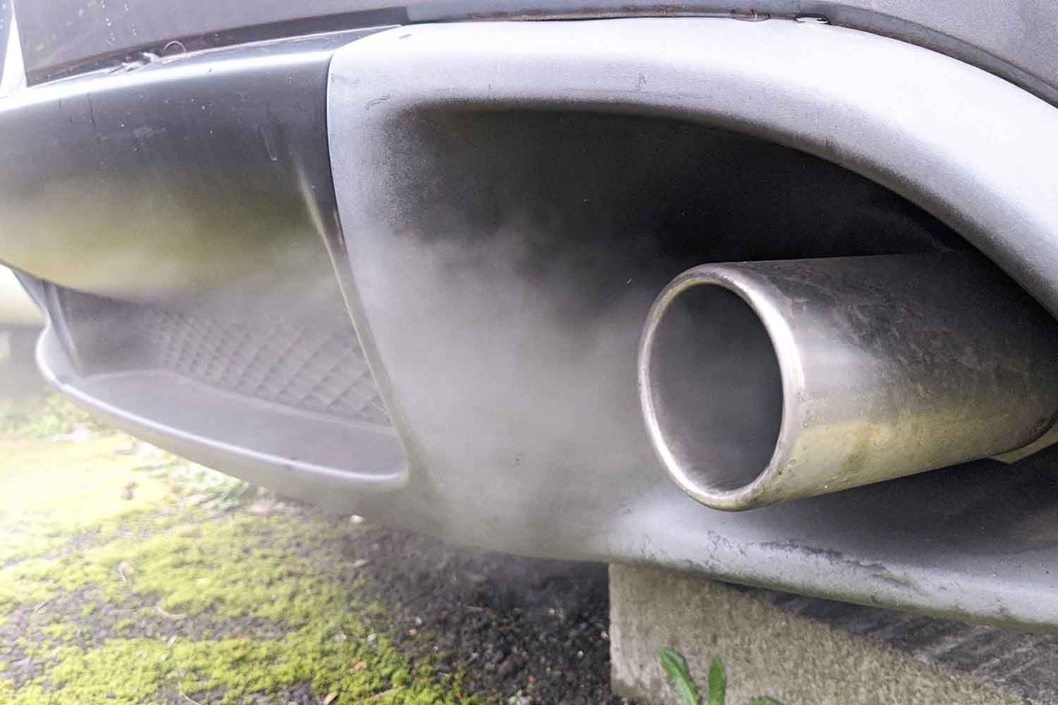 排気ガスのイメージ