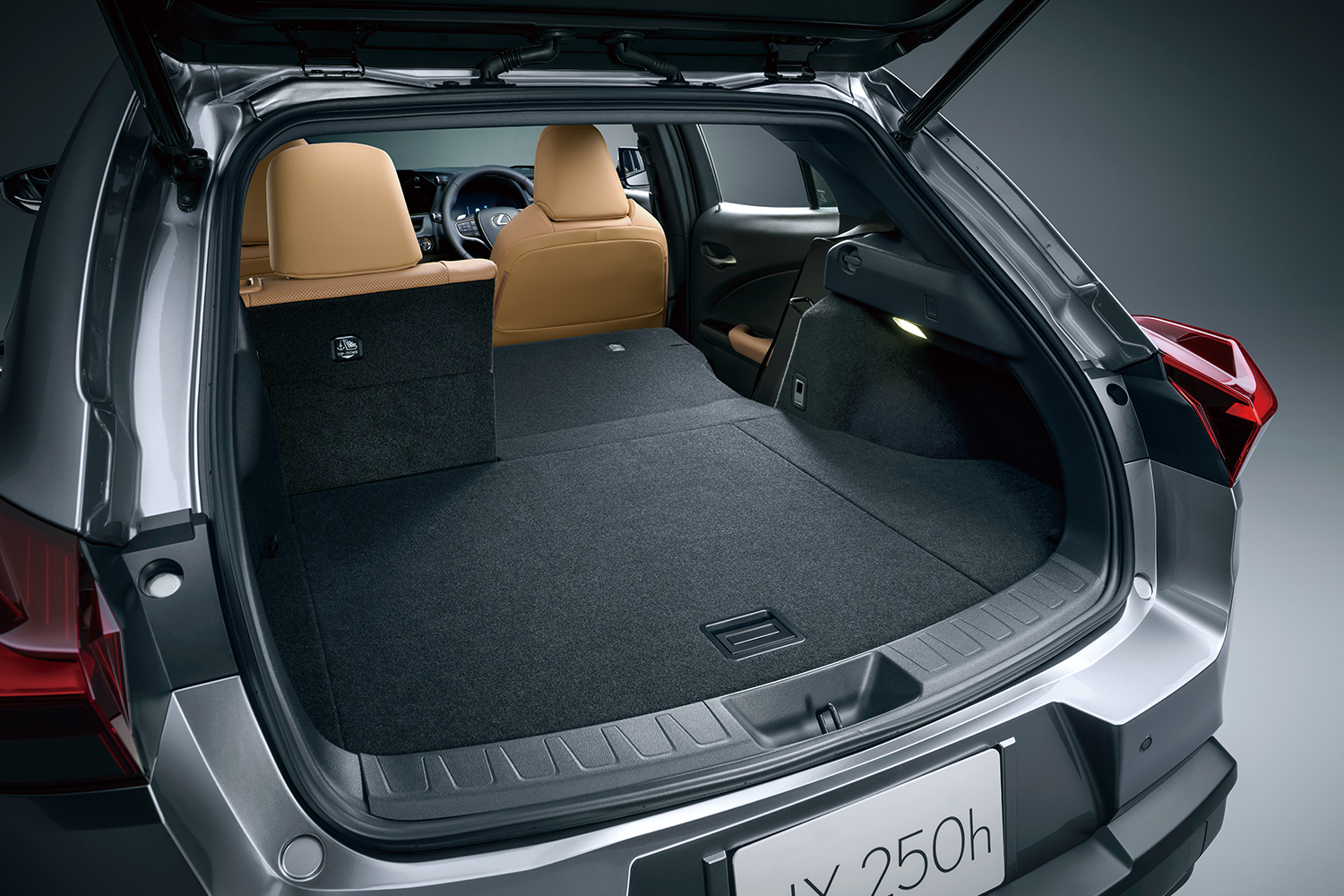 レクサスUX300hがマイナーチェンジを実施 〜 画像4