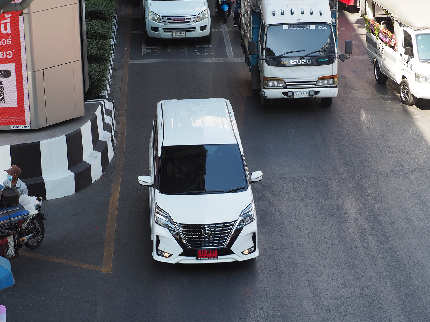 バンコクを走る日産セレナ 〜 画像32