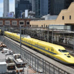 【画像】高速道路にも「ドクターイエロー」的クルマが存在！　見かけたらラッキーレベルにレアな「点検車両」とは 〜 画像1