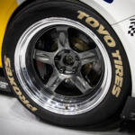 【画像】タイヤ交換後のホイールバランスの取り方には２種類があった！　「センター取り」と「ピッチ取り」って何がどう違う？ 〜 画像1