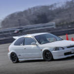 【画像】EK9命の編集部員がFD2に乗ってみた！　どっちのシビック タイプＲがいい……ってFD2の魅力にやられてしまった 〜 画像16