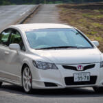 【画像】EK9命の編集部員がFD2に乗ってみた！　どっちのシビック タイプＲがいい……ってFD2の魅力にやられてしまった 〜 画像5