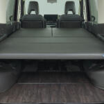 【画像】このままいくと「車中泊の日産」と呼ばれる日も遠くない！　日産セレナに設定された「マルチベッド」と「マルチボックス」がカーライフを10倍楽しくする 〜 画像13