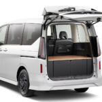 【画像】このままいくと「車中泊の日産」と呼ばれる日も遠くない！　日産セレナに設定された「マルチベッド」と「マルチボックス」がカーライフを10倍楽しくする 〜 画像15