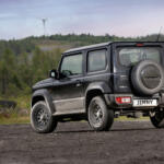 【画像】イギリスに２シーターのジムニーがあったってマジか！　排ガス規制をまのがれる苦肉の策の「商用ジムニー」がむしろ欲しくてたまらん!! 〜 画像8
