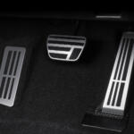 【画像】13年目のご長寿セダンが４度目のお色直し！　レクサスISがビッグマイナーチェンジを実施 〜 画像27