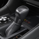 【画像】13年目のご長寿セダンが４度目のお色直し！　レクサスISがビッグマイナーチェンジを実施 〜 画像70