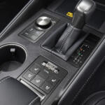 【画像】13年目のご長寿セダンが４度目のお色直し！　レクサスISがビッグマイナーチェンジを実施 〜 画像74