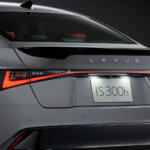 【画像】13年目のご長寿セダンが４度目のお色直し！　レクサスISがビッグマイナーチェンジを実施 〜 画像3