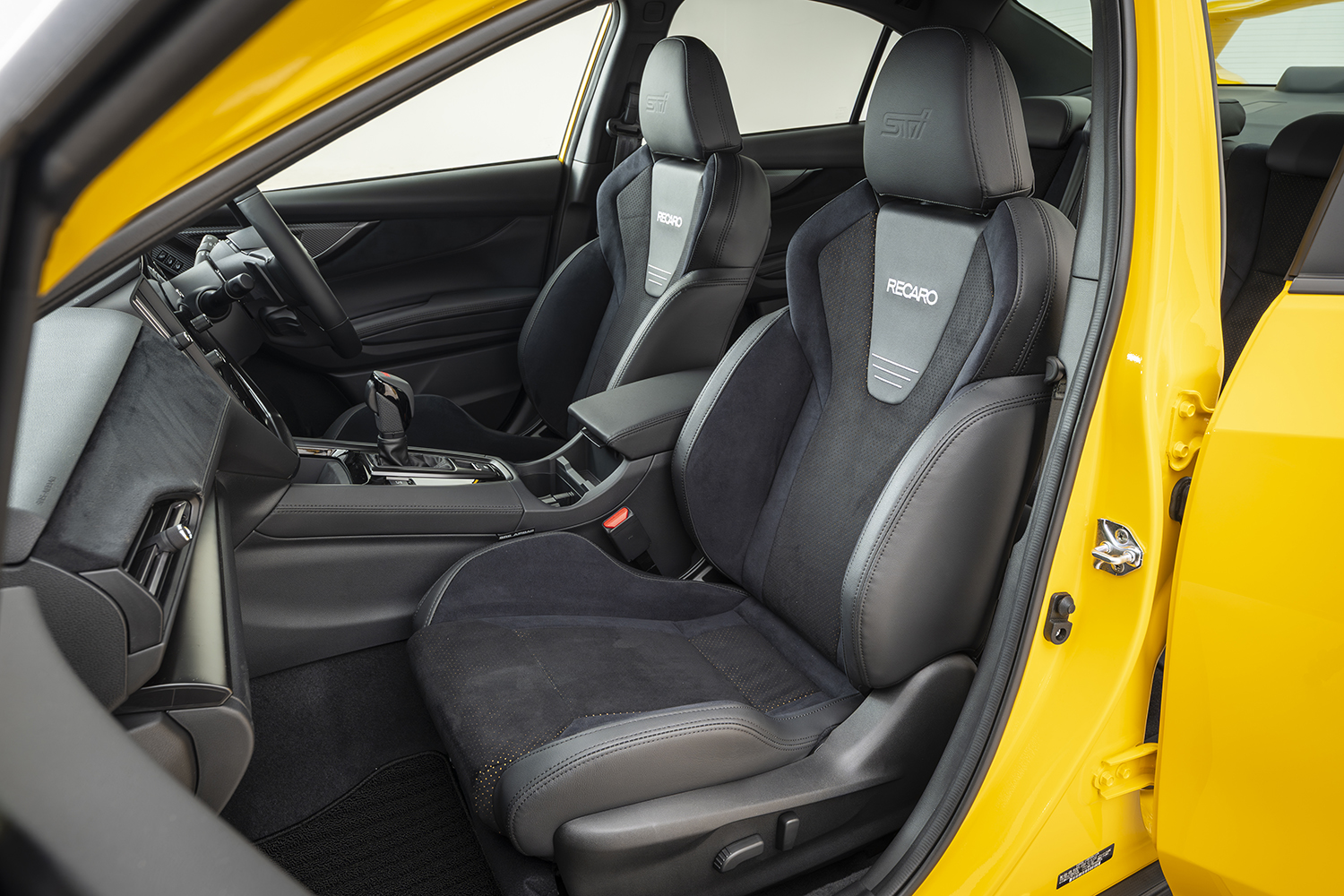 スバルが「WRX STI Sport♯」をはじめとした特別仕様車を大量発表で会場大盛り上がり【東京オートサロン2026】 〜 画像71