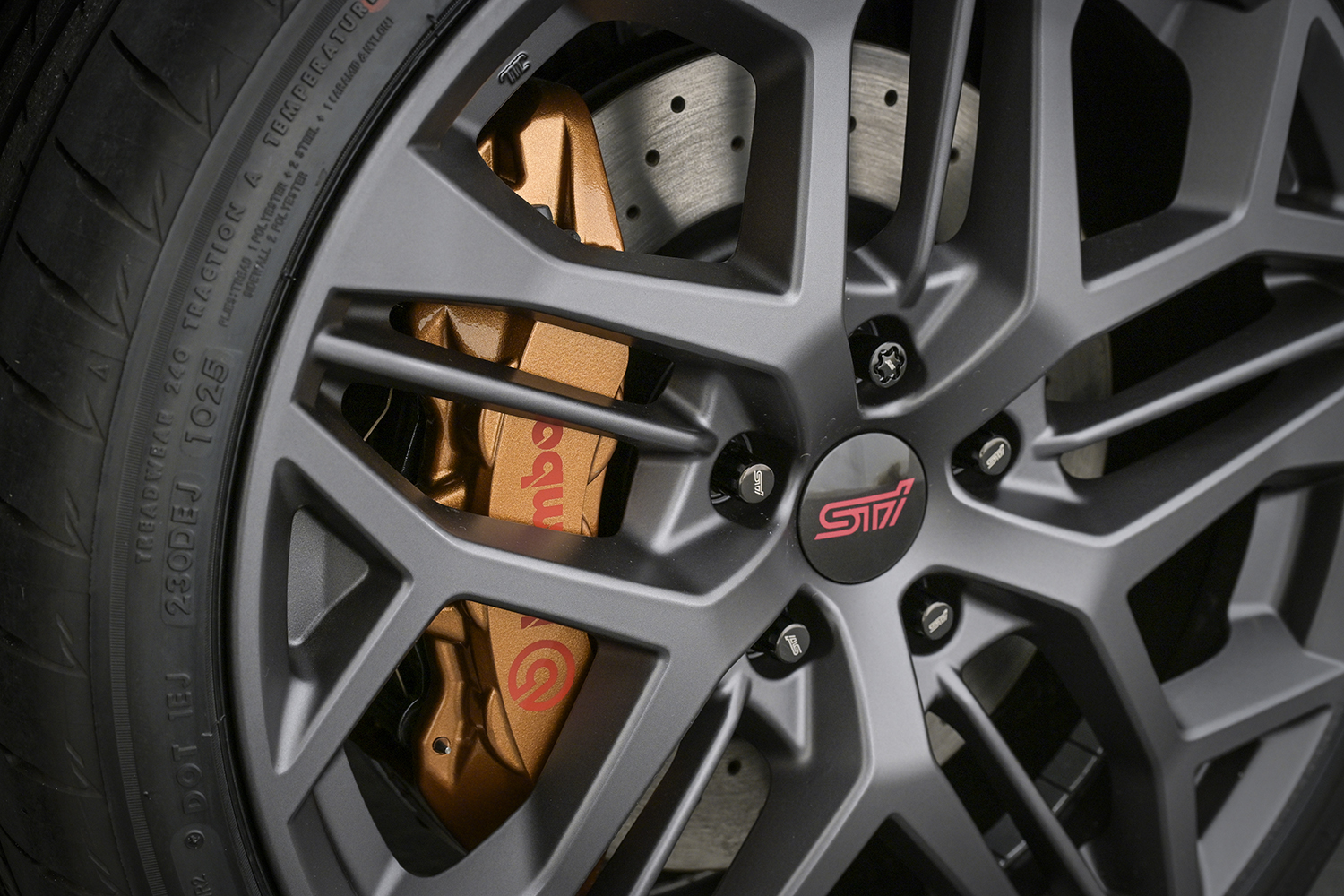 スバルが「WRX STI Sport♯」をはじめとした特別仕様車を大量発表で会場大盛り上がり【東京オートサロン2026】 〜 画像80