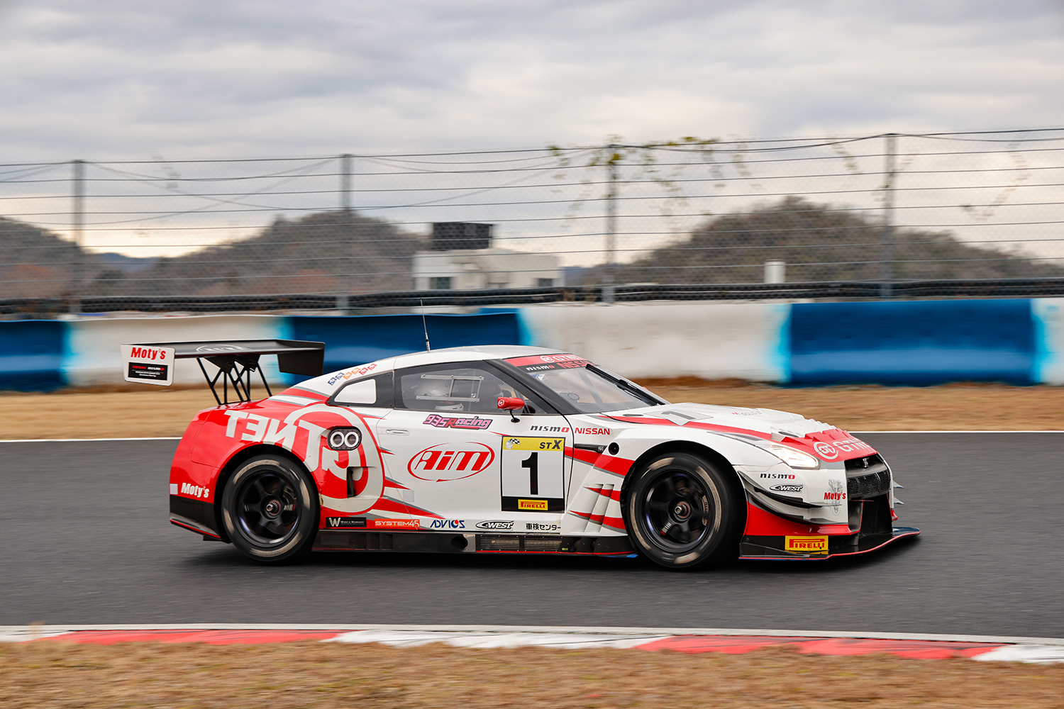 　「オートメッセリアルin岡山国際サーキット2025」にてGT NETがGTマシンの同乗体験を開催